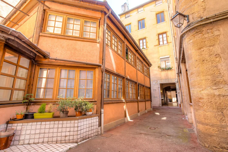 Lyon Charité
